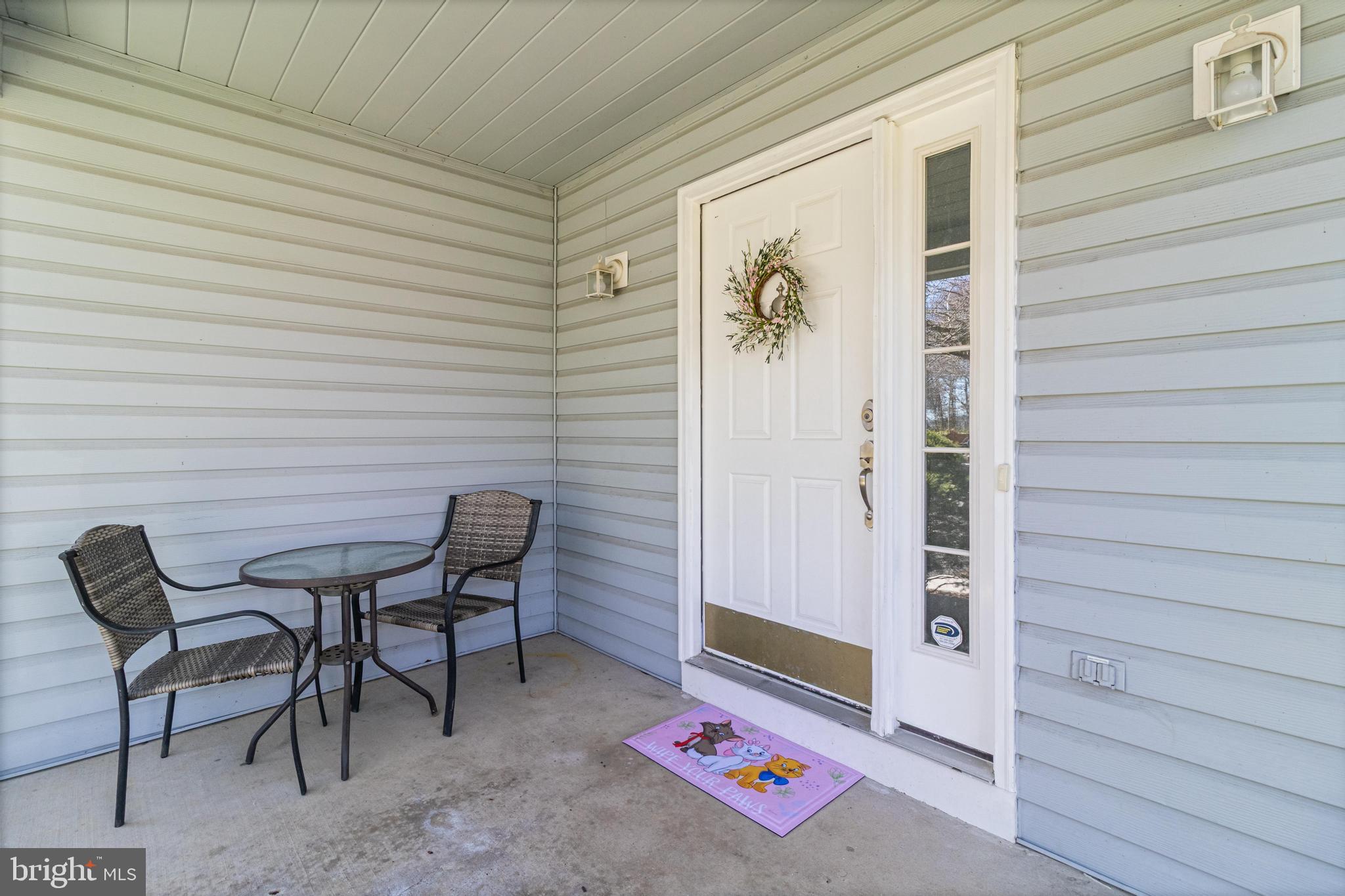 8302 CLIMBING FERN COURT