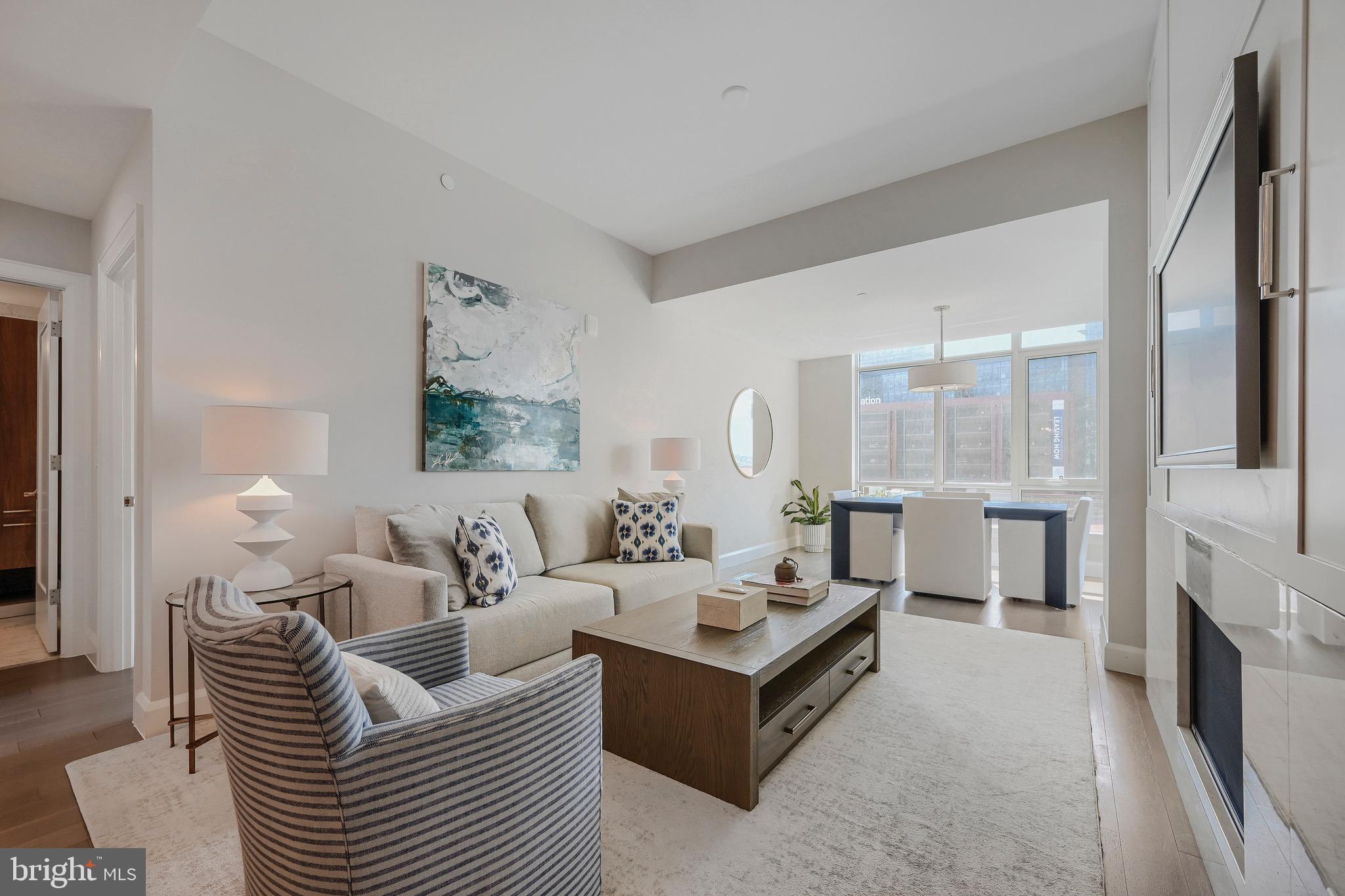 HARBOR EAST - Residential