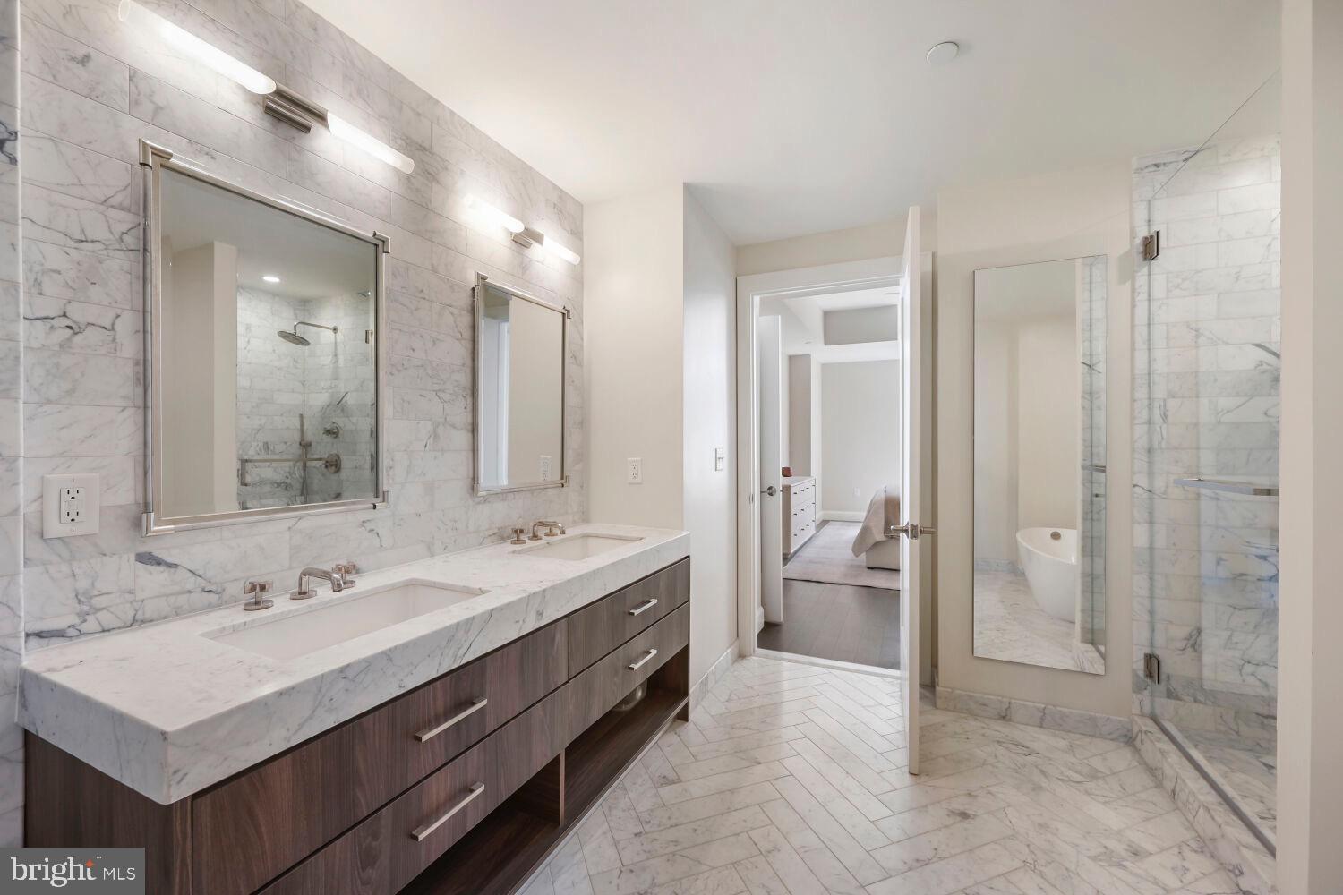 HARBOR EAST - Residential