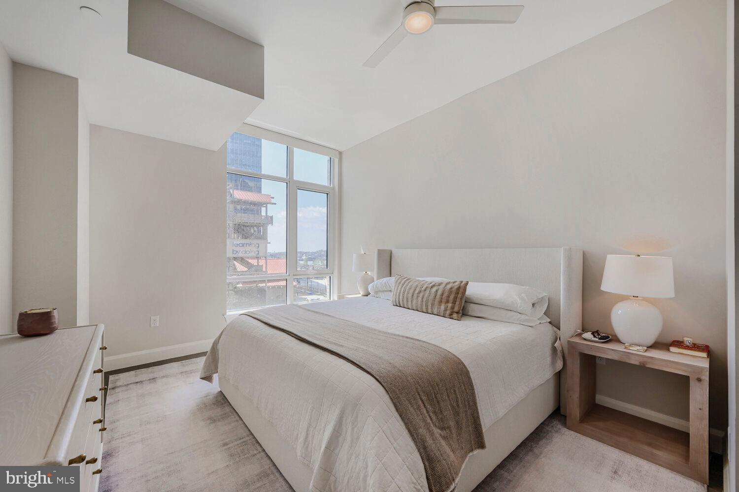 HARBOR EAST - Residential