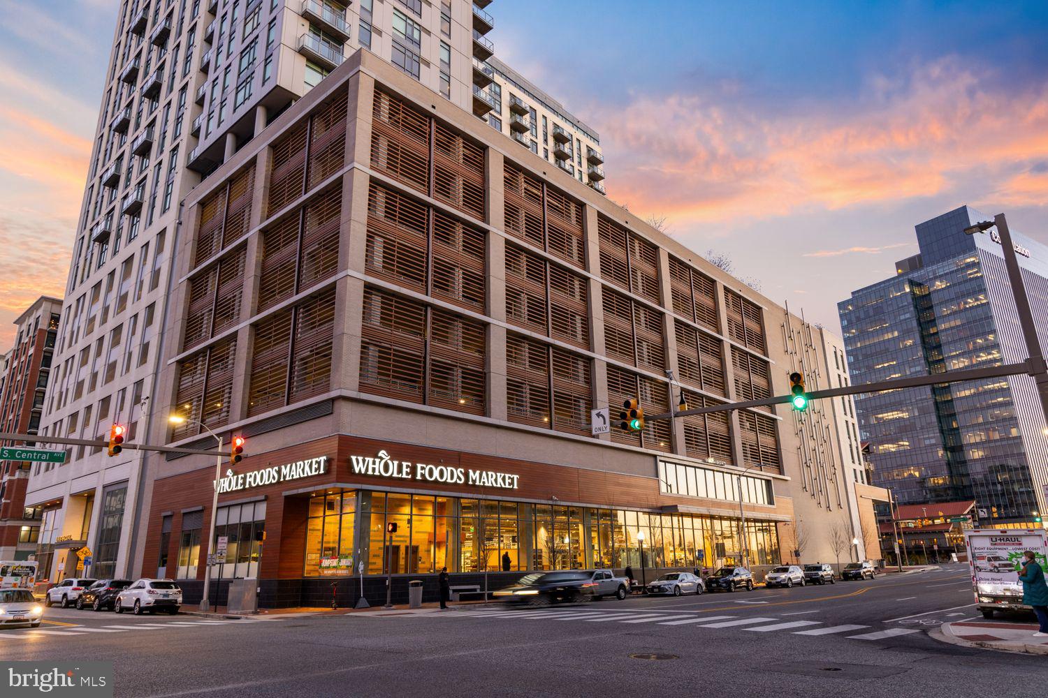 HARBOR EAST - Residential