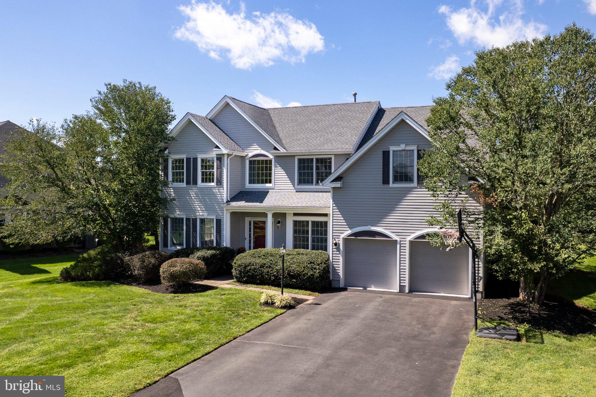 11 TANGLEWOOD COURT