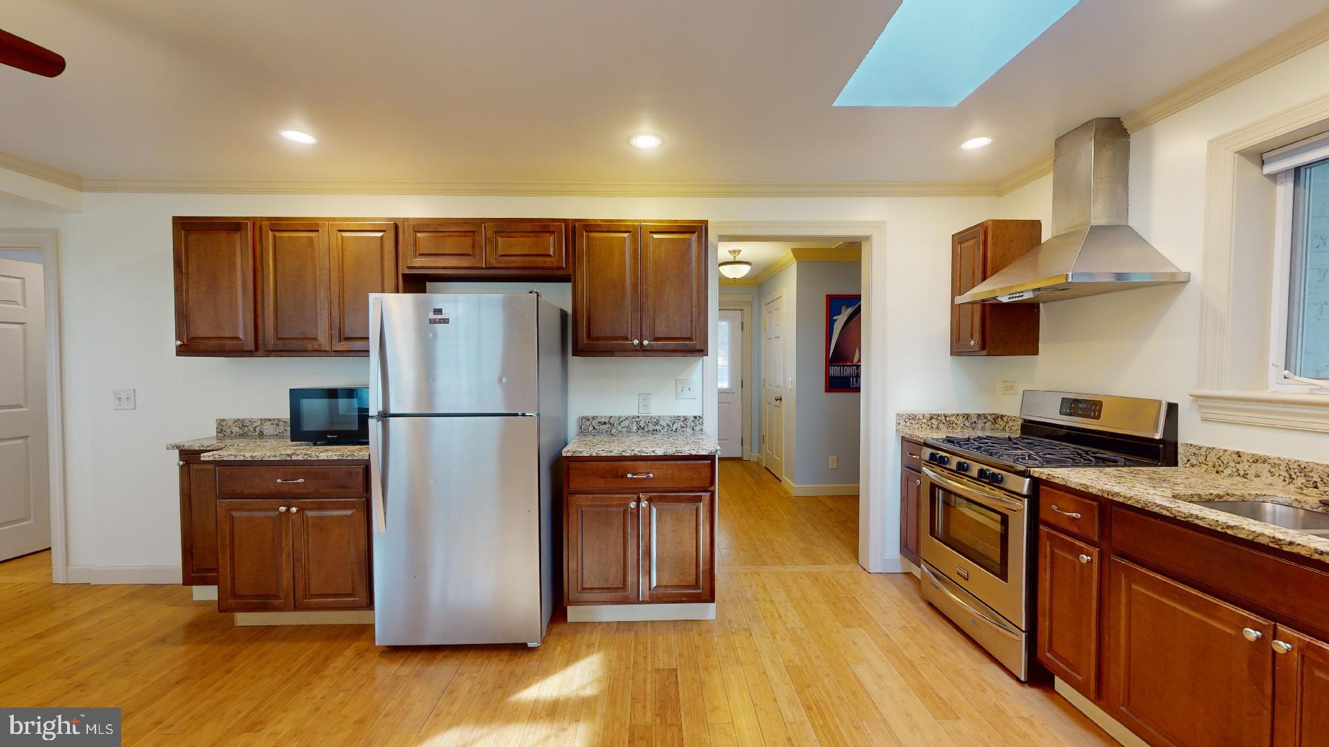 HOLLIN HALL VILLAGE - Residential Lease