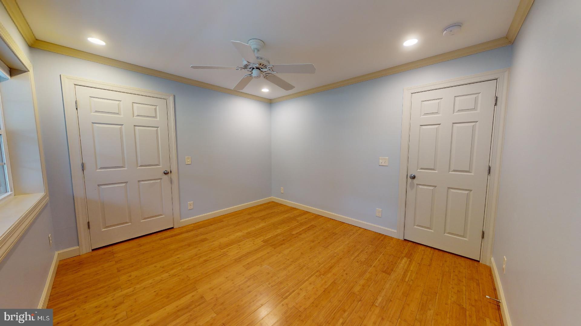 HOLLIN HALL VILLAGE - Residential Lease