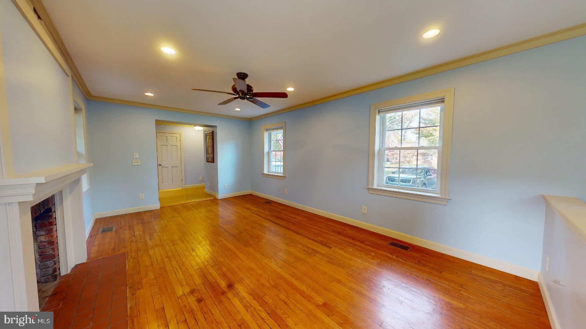 HOLLIN HALL VILLAGE - Residential Lease