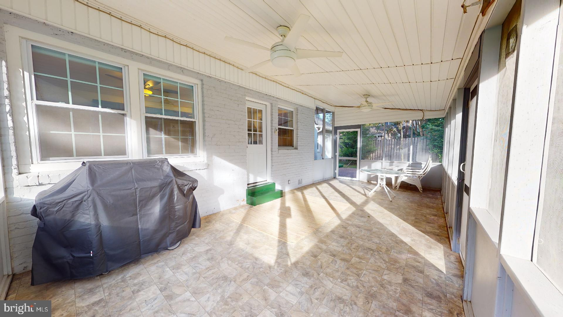 HOLLIN HALL VILLAGE - Residential Lease