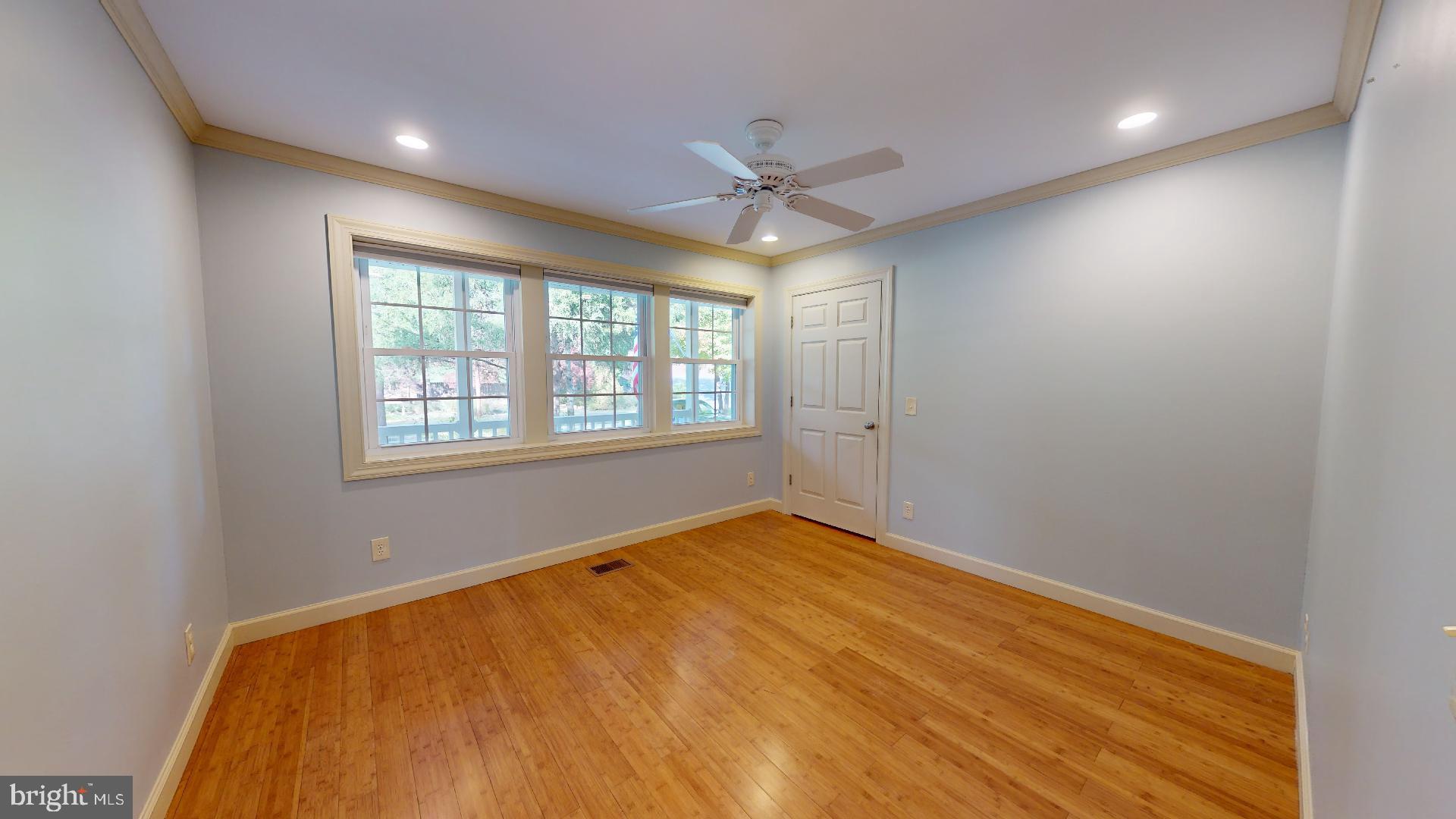 HOLLIN HALL VILLAGE - Residential Lease