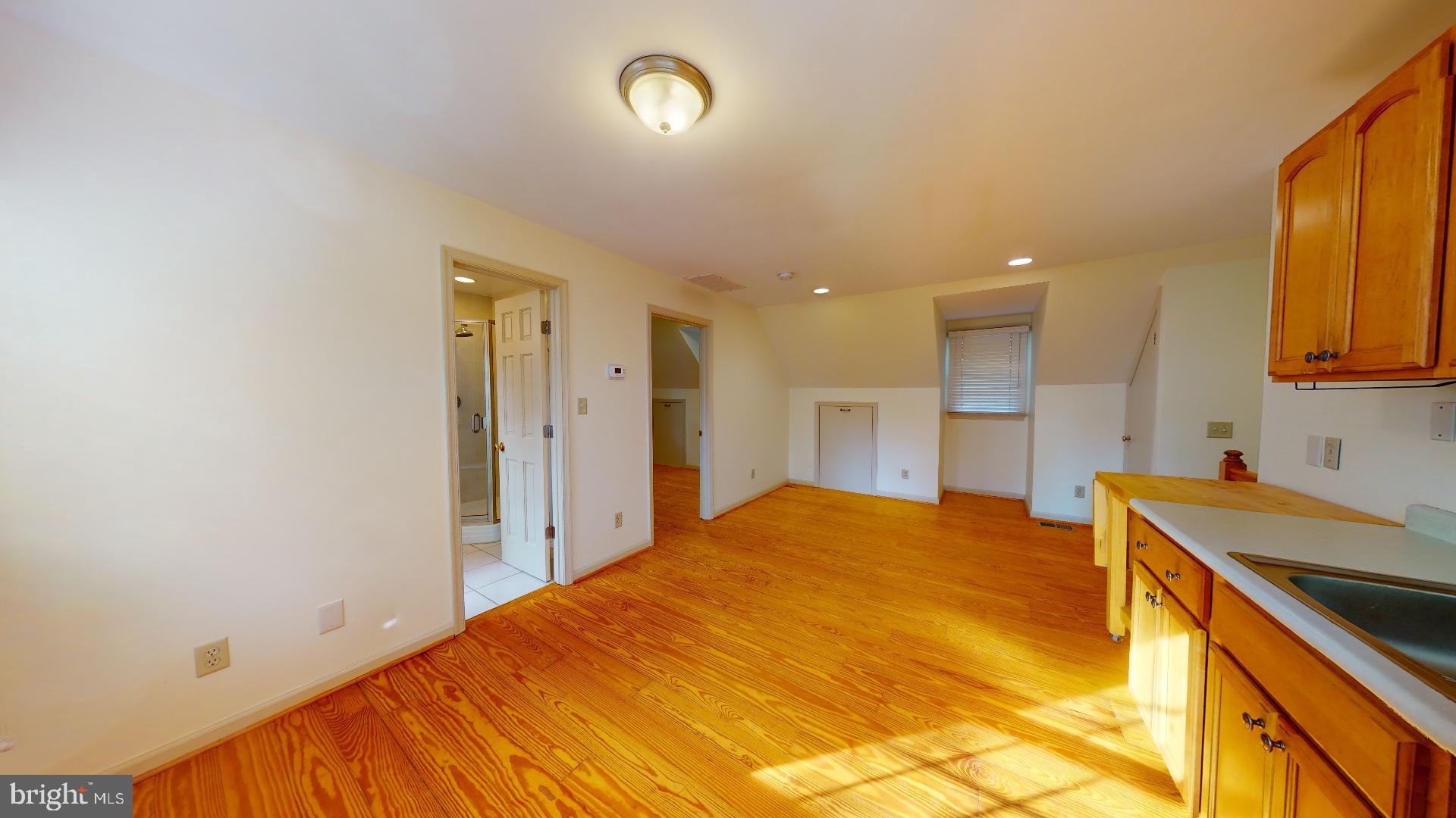 HOLLIN HALL VILLAGE - Residential Lease