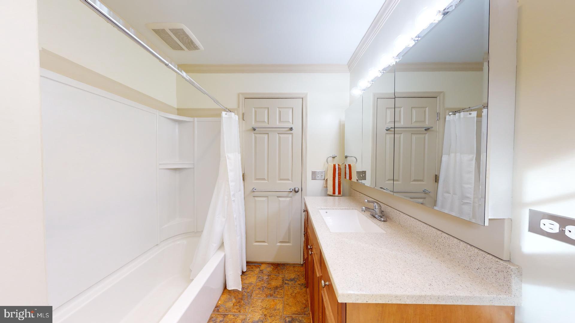 HOLLIN HALL VILLAGE - Residential Lease