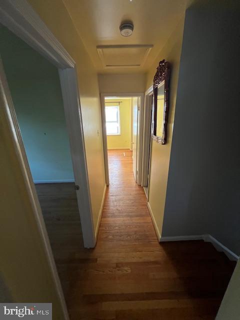 WHITE OAK MANOR - Residential Lease