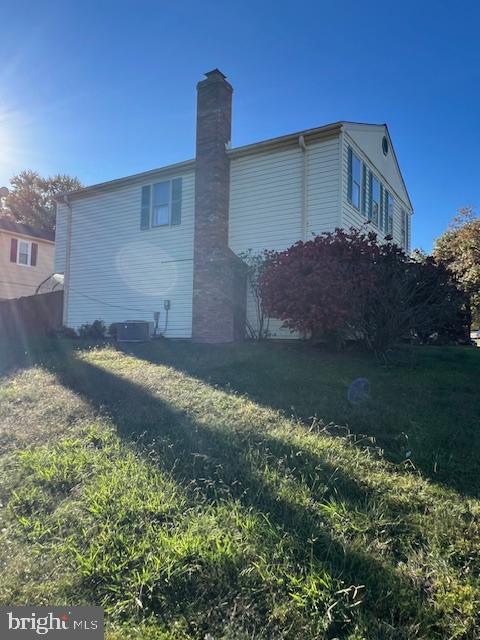 WHITE OAK MANOR - Residential Lease