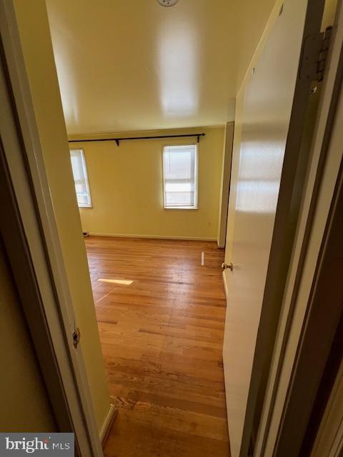 WHITE OAK MANOR - Residential Lease