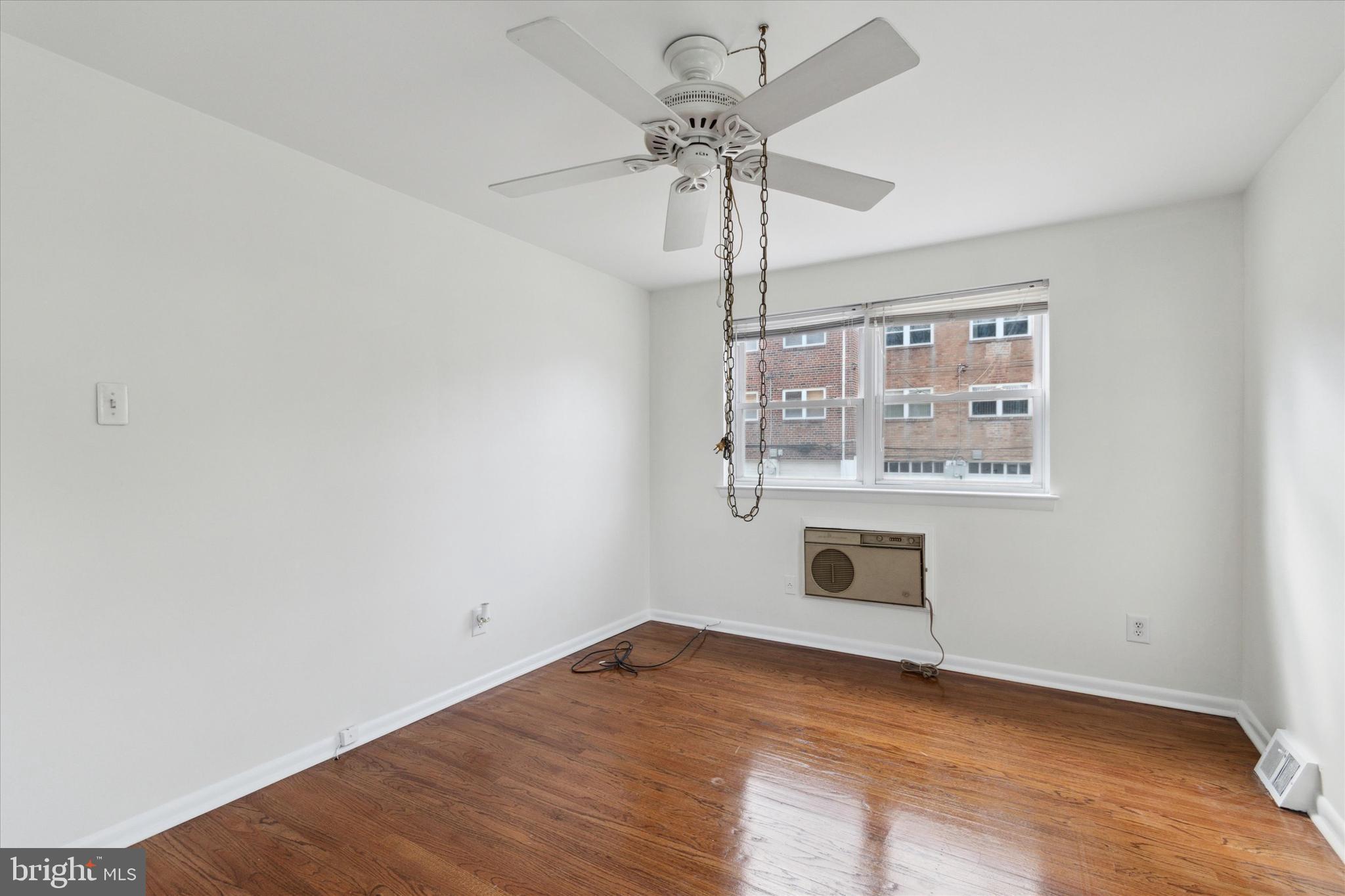 ROXBOROUGH - Residential Lease