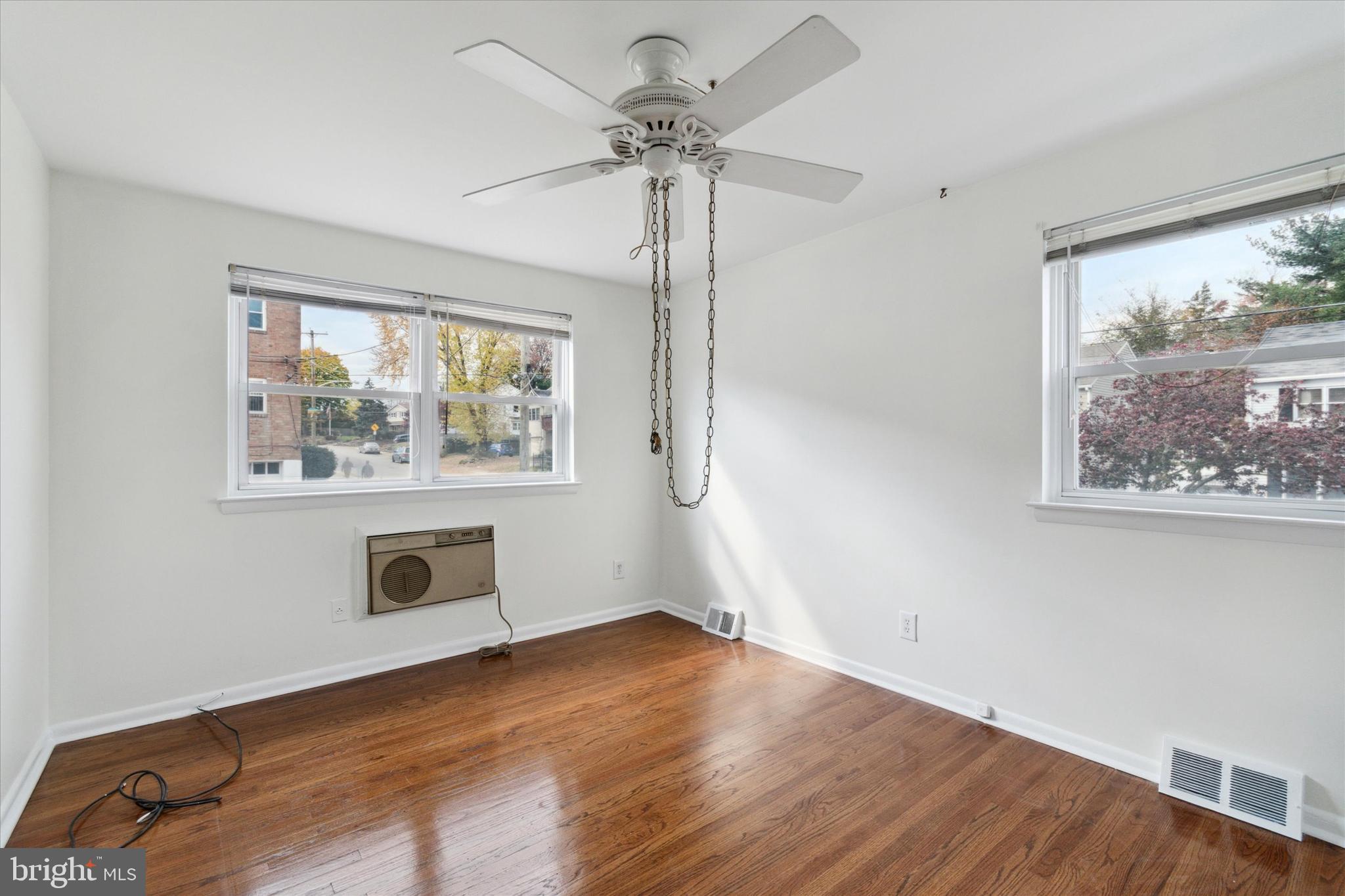 ROXBOROUGH - Residential Lease