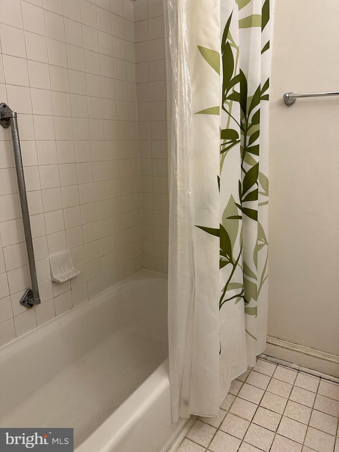 YARDLEY COMMONS - Residential