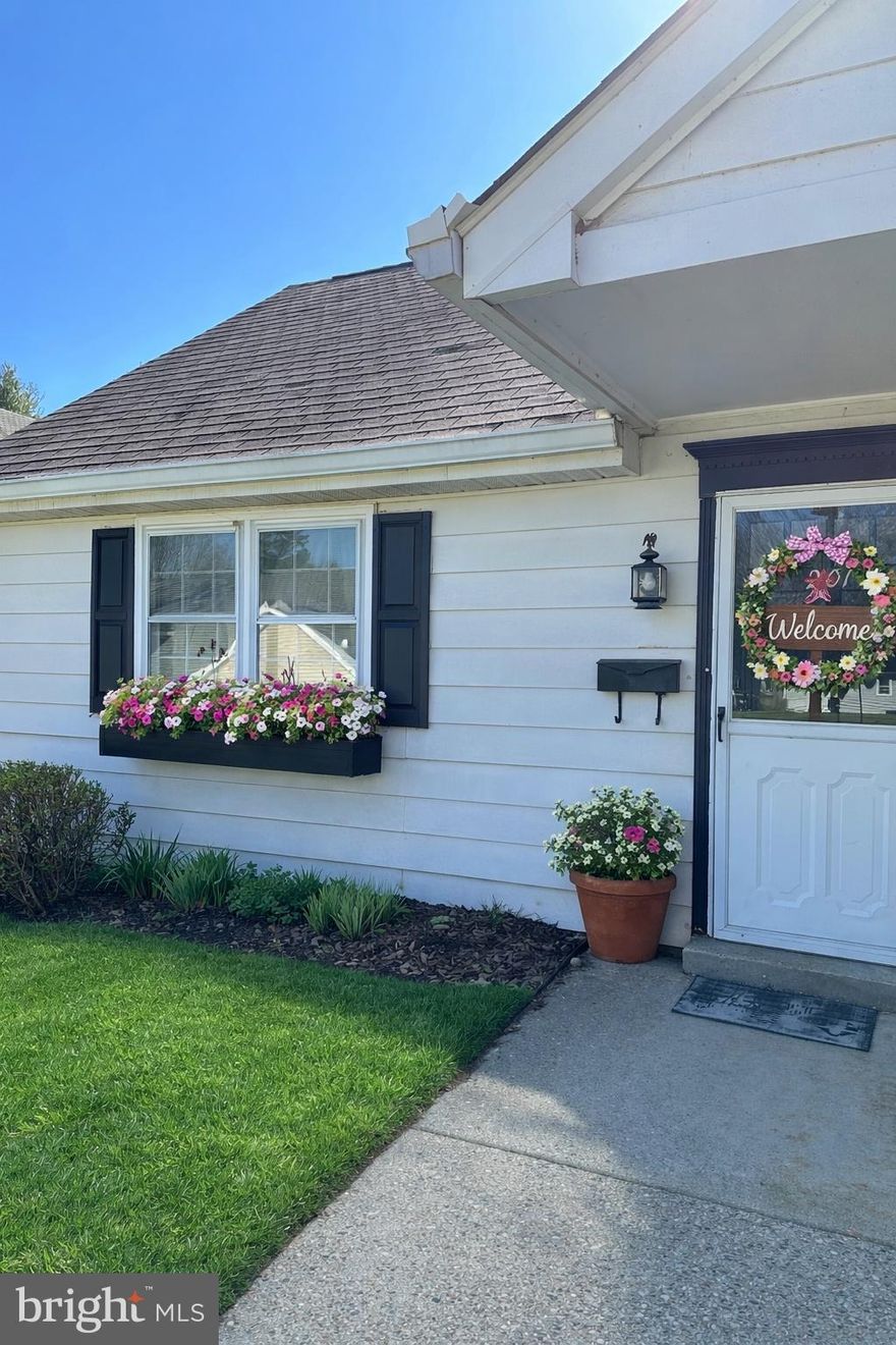 Welcome to easy, convenient living in the heart of Yardley Borough. This well-located one-bedroom condo offers true main-floor living with parking just steps away.
Why rent when you can own a place like this? Enjoy a low-maintenance lifestyle in a walkable community where trains, restaurants, and shopping are all just a short stroll away. Whether you're commuting or heading out for coffee or dinner, everything is within easy reach.
This community also offers great amenities, including a pool and a community room—perfect for relaxing or connecting with neighbors.
Love the outdoors? You’re just minutes from the scenic Delaware Canal towpath—ideal for walking, running, or biking along the water.
If you’ve been looking for affordable, accessible living in one of Bucks County’s most desirable towns, this is your opportunity.