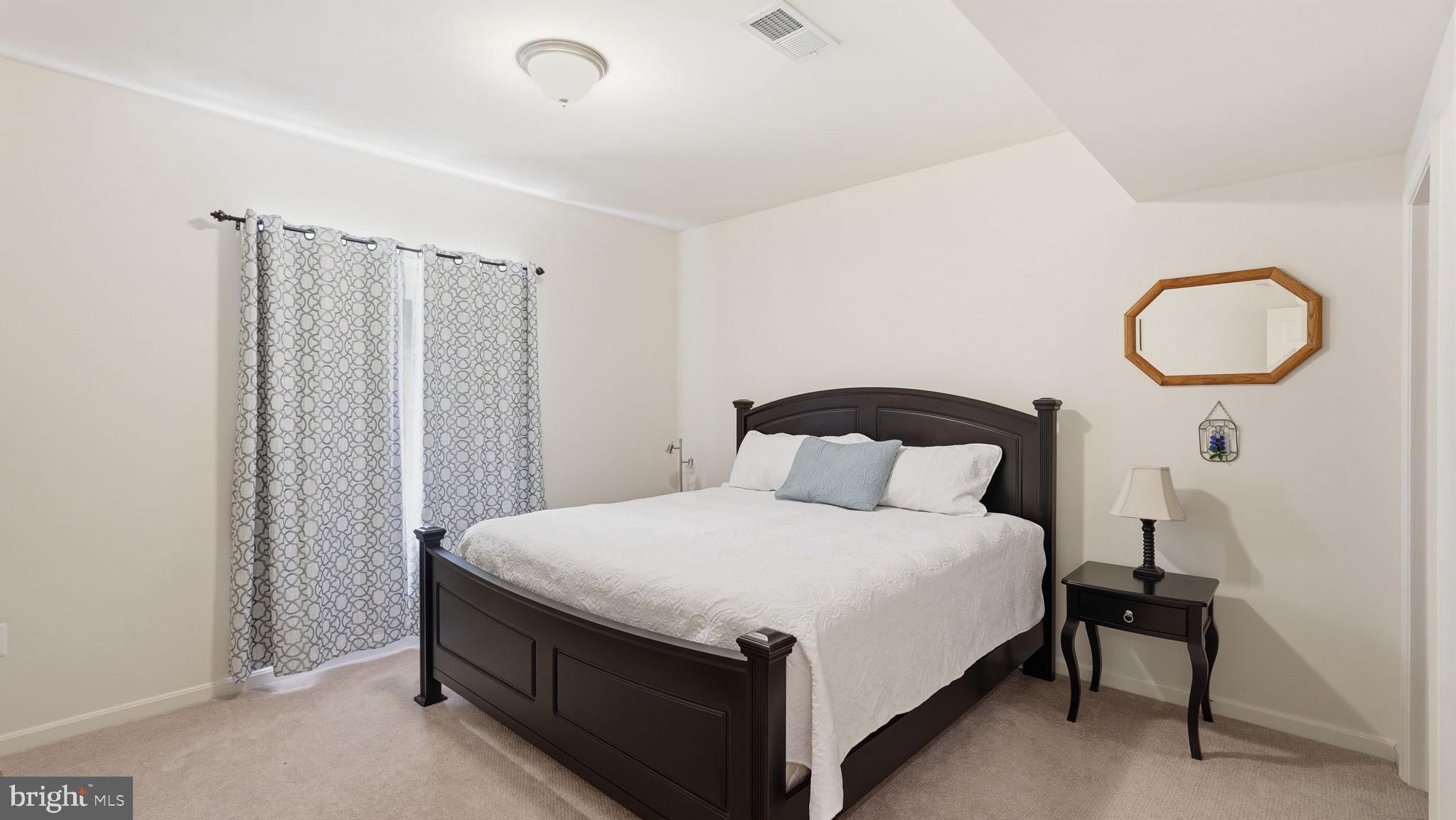 JAMISONS FARM - Residential