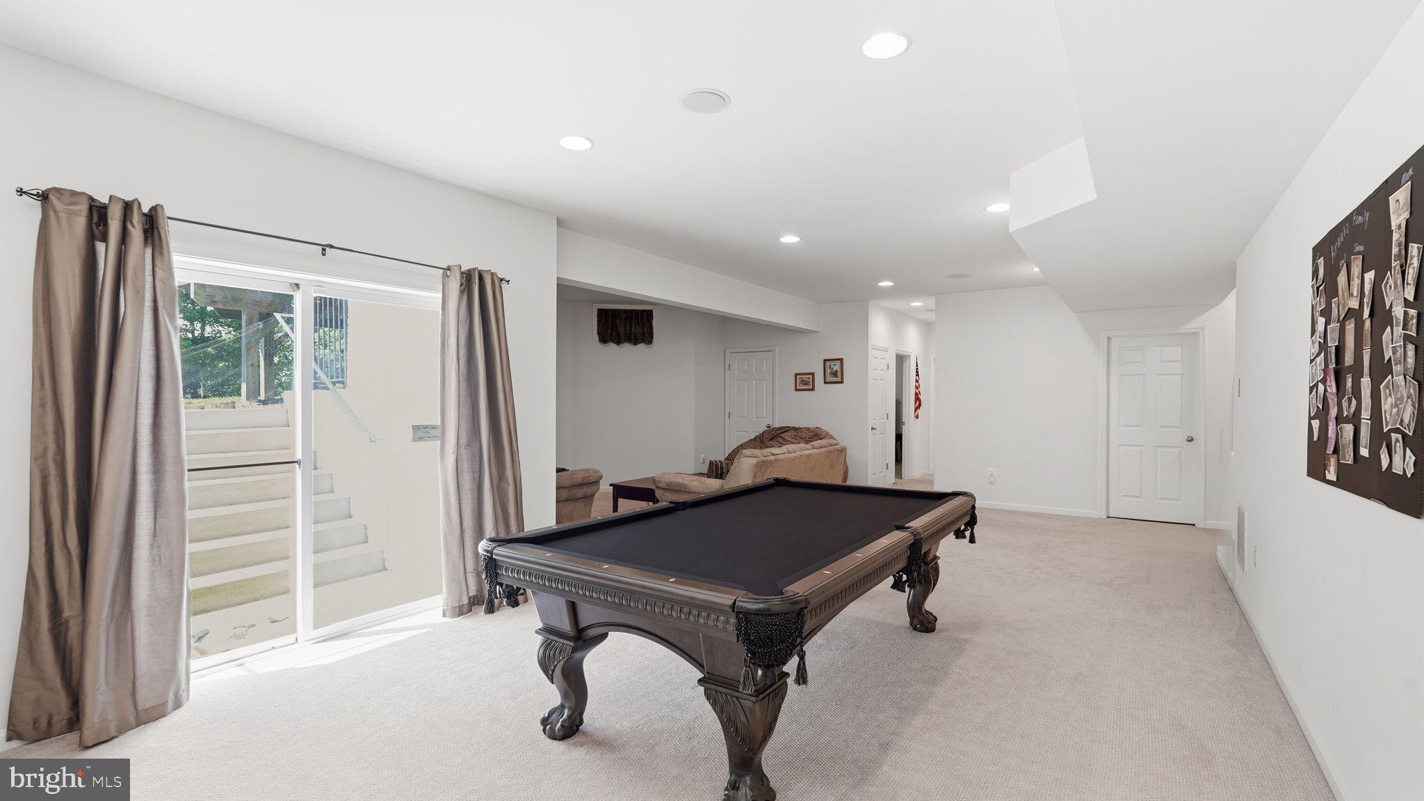 JAMISONS FARM - Residential