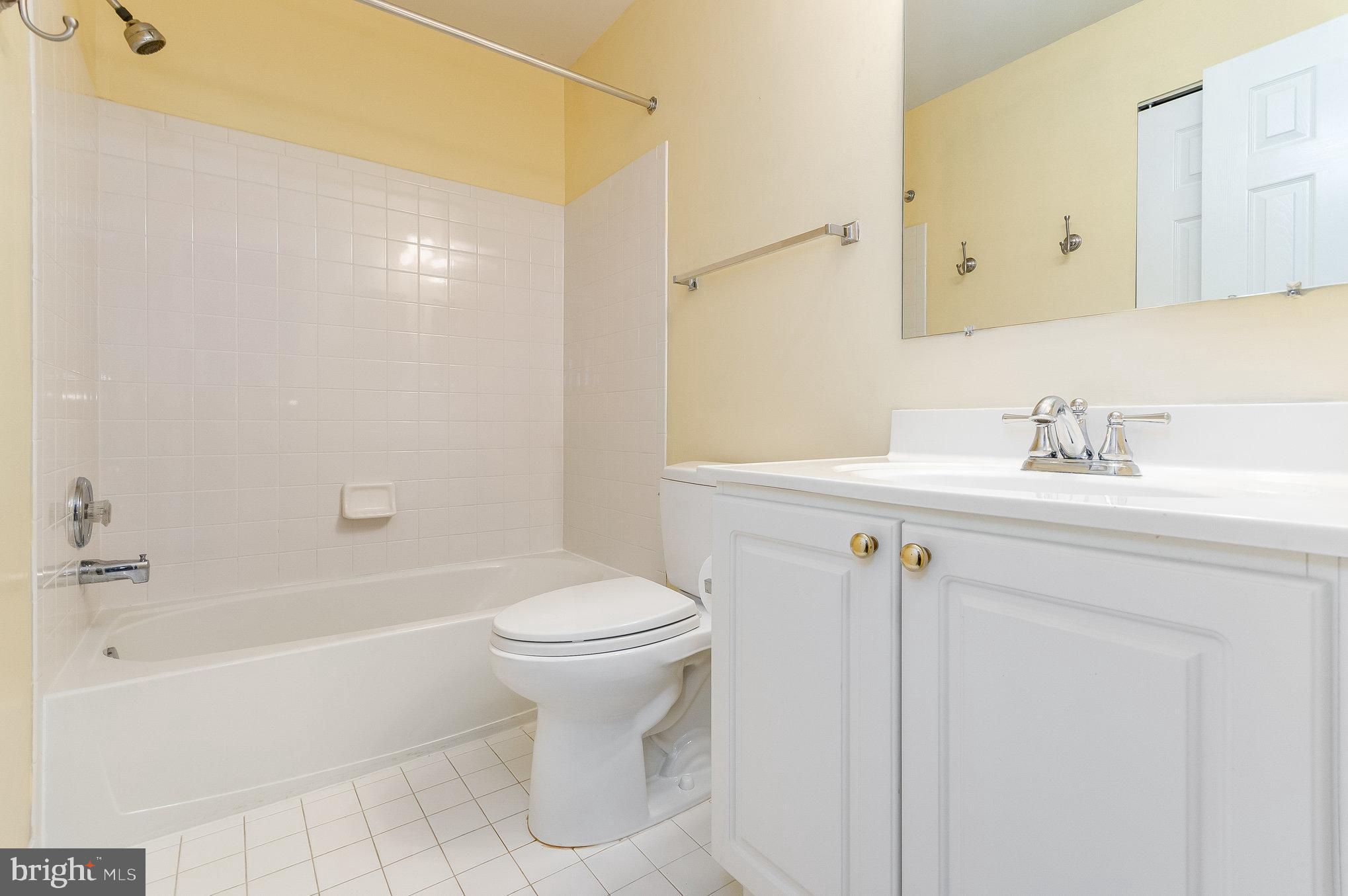 KINGSTOWNE - Residential Lease