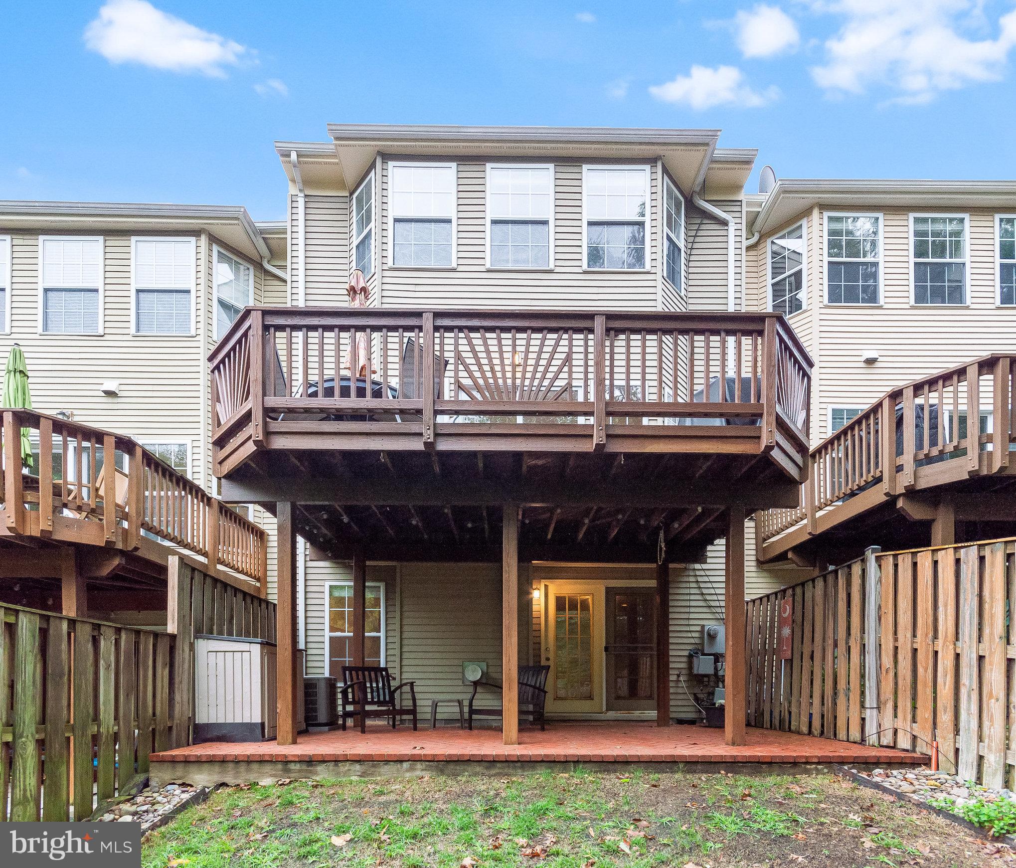 KINGSTOWNE - Residential Lease