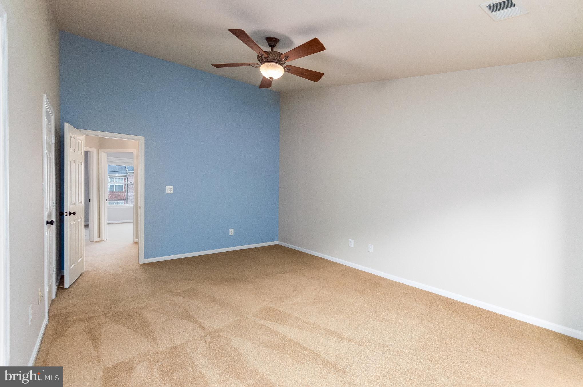 KINGSTOWNE - Residential Lease