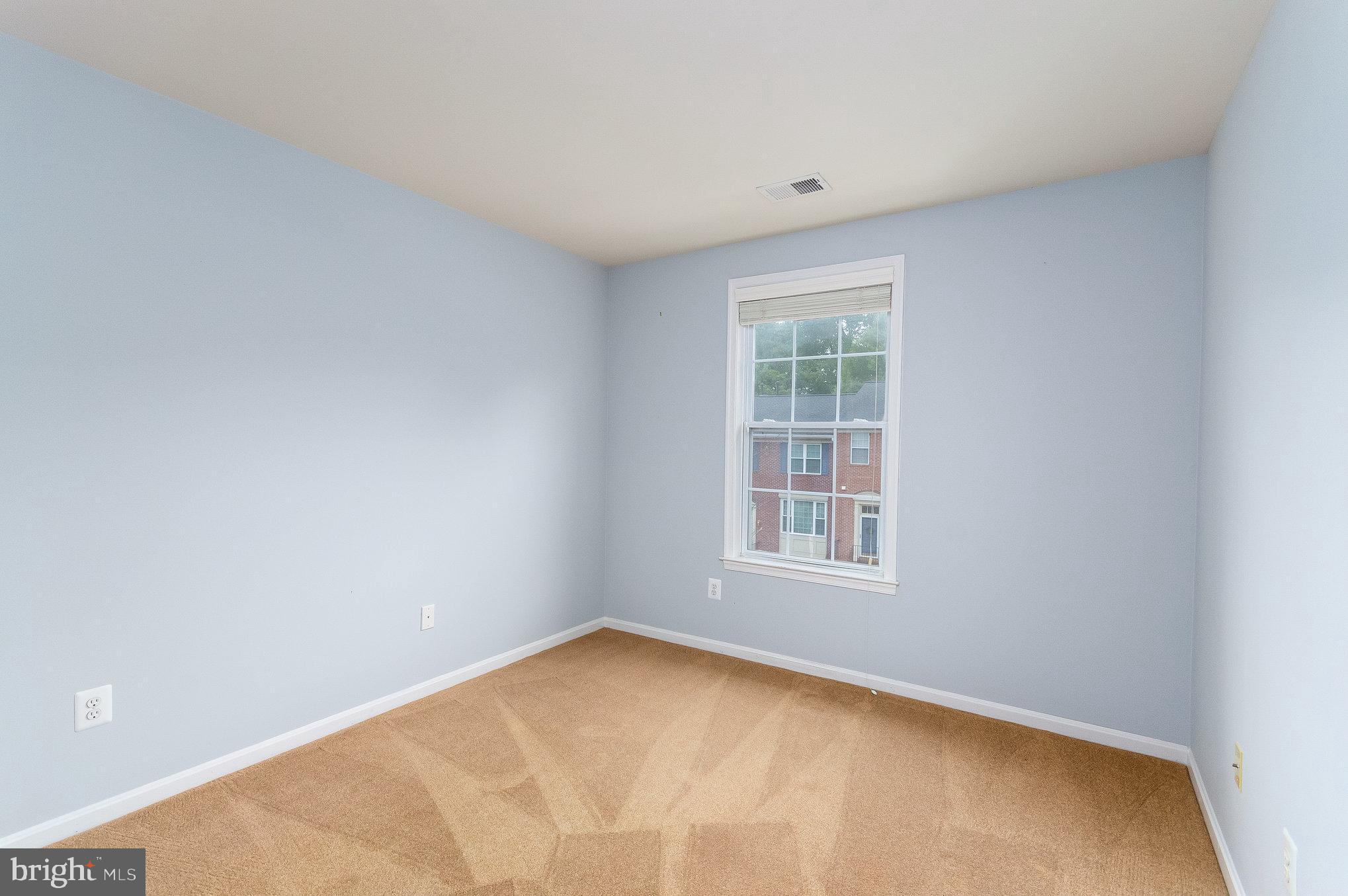 KINGSTOWNE - Residential Lease