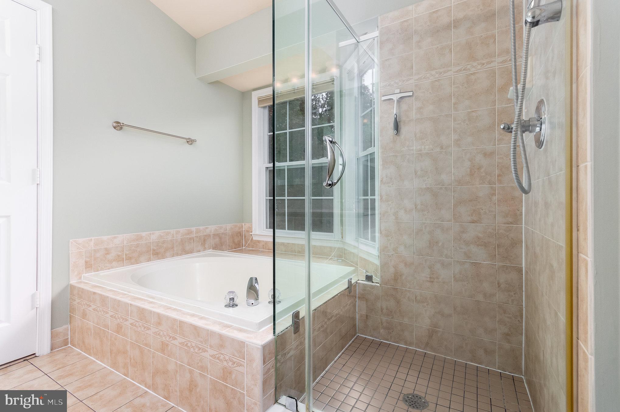 KINGSTOWNE - Residential Lease