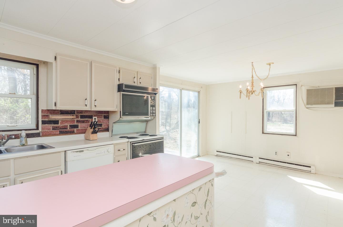 MECKLENBURG HEIGHTS - Residential