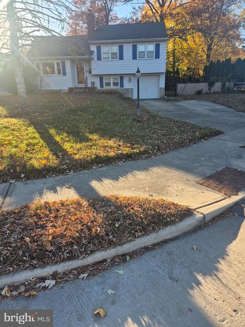 102 DAWN DRIVE MOUNT HOLLY NJ 08060