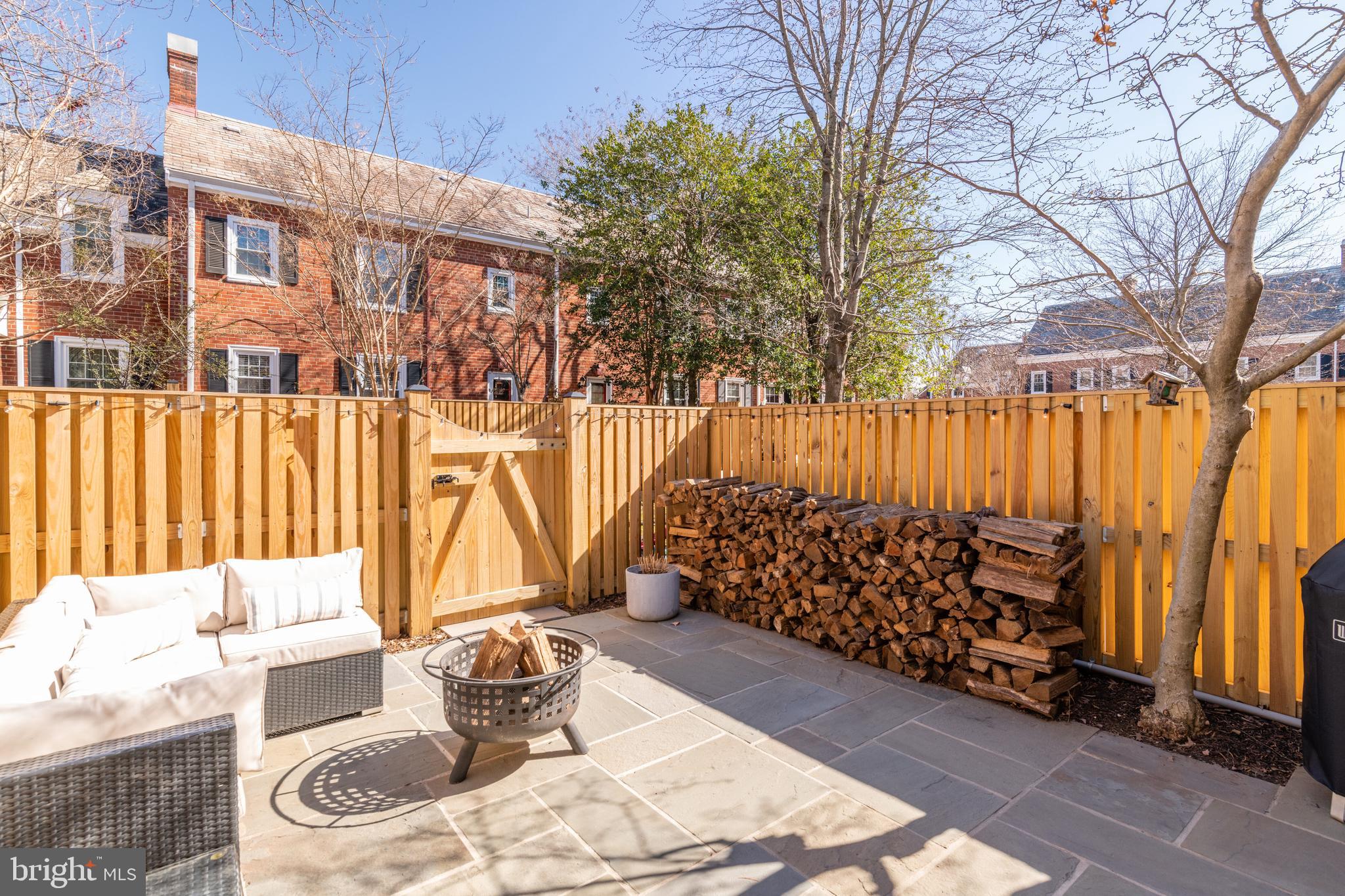 FAIRLINGTON - Residential