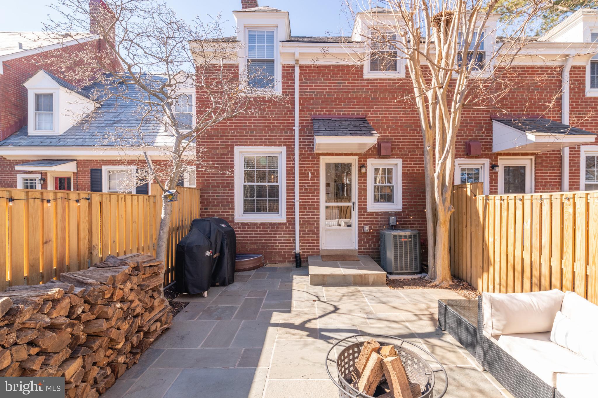 FAIRLINGTON - Residential