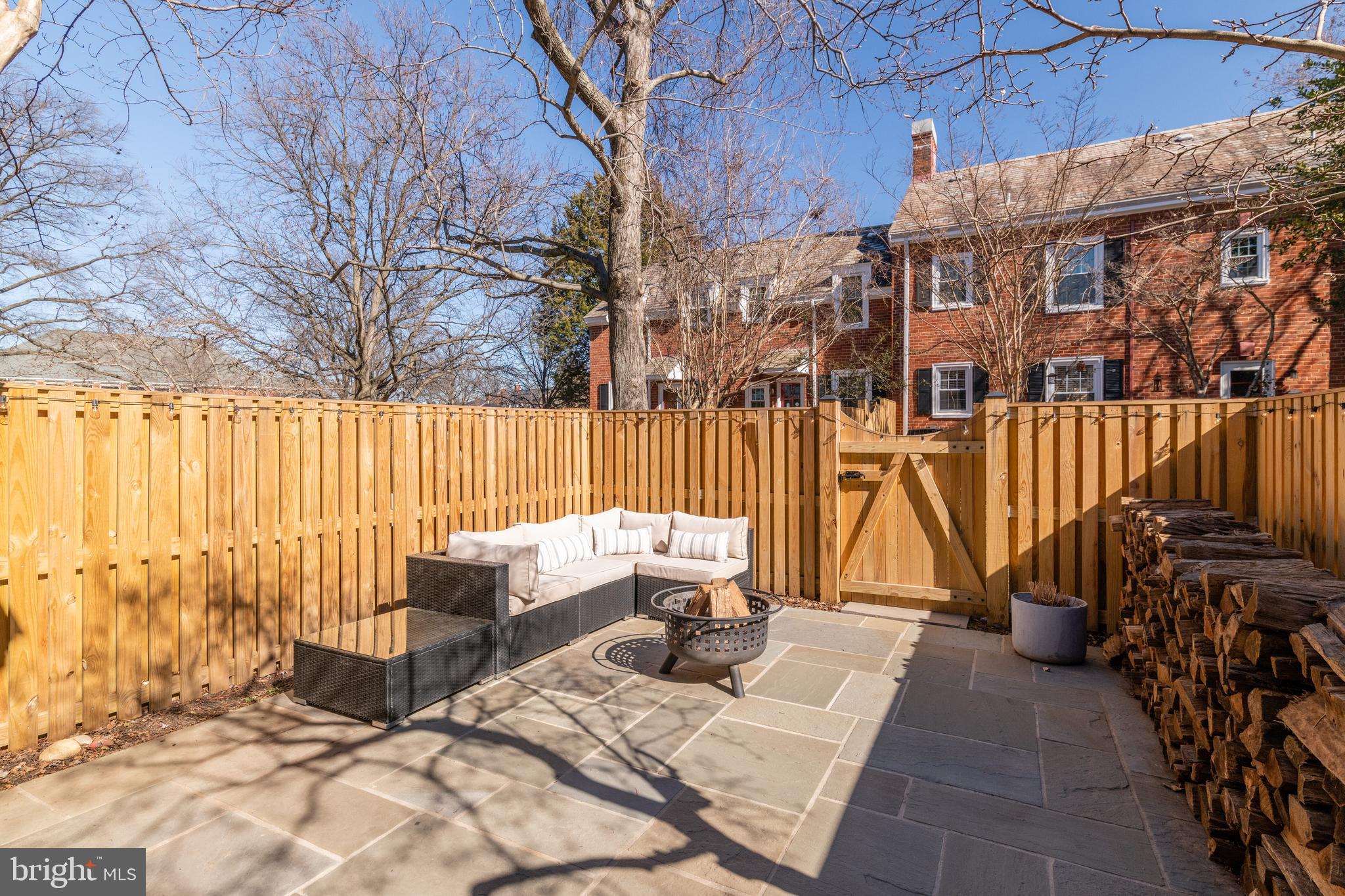 FAIRLINGTON - Residential