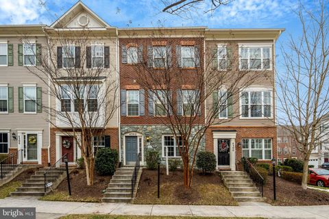 4302 POTOMAC HIGHLANDS CIRCLE TRIANGLE VA 22172