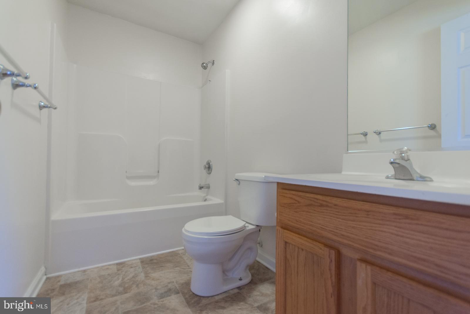 MILLS FARM - Residential Lease