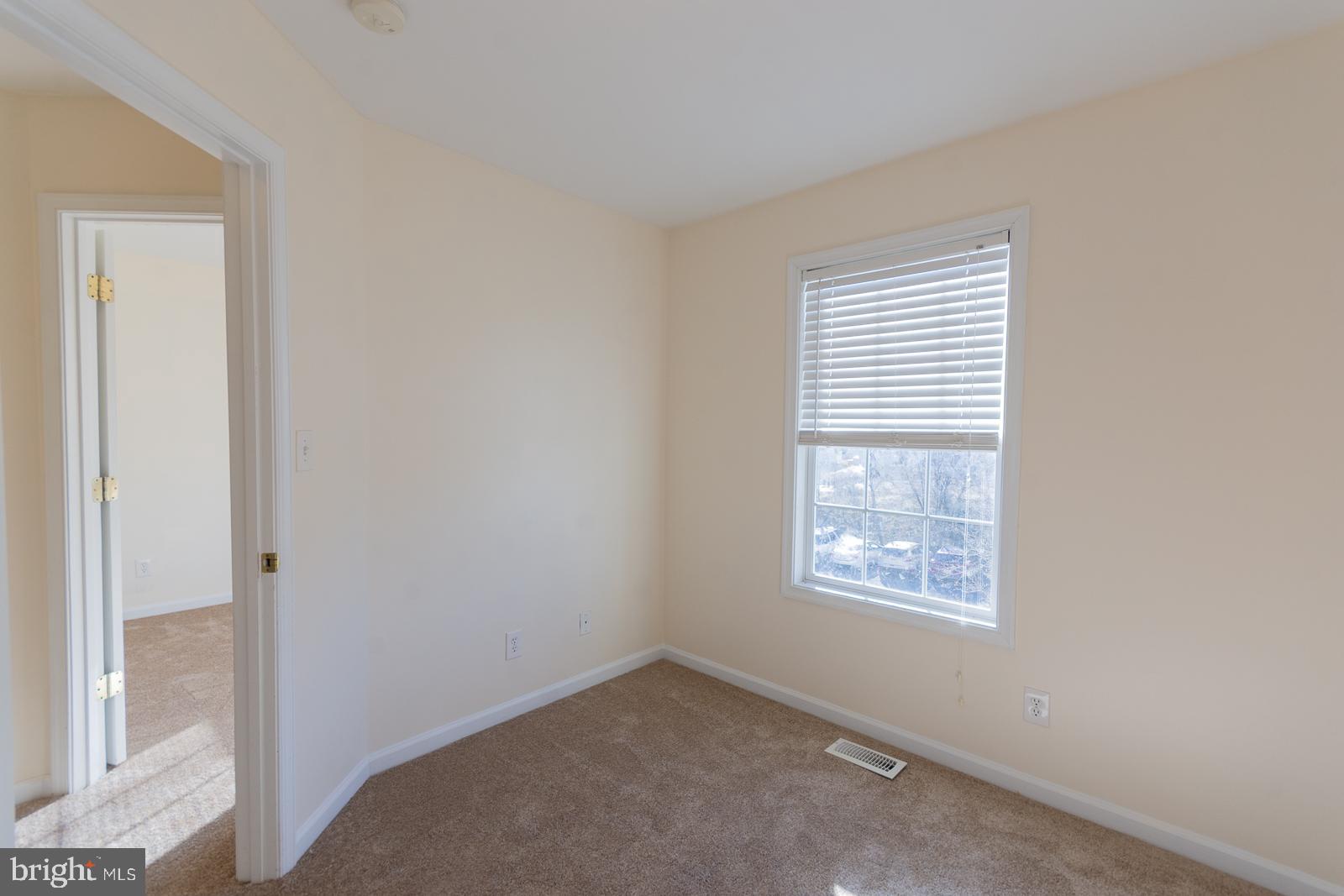 MILLS FARM - Residential Lease