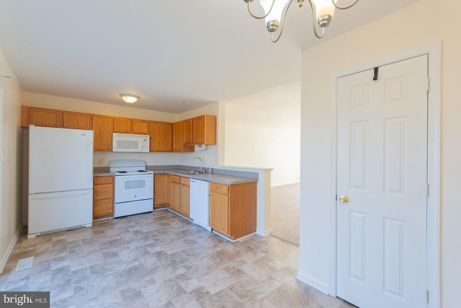 MILLS FARM - Residential Lease