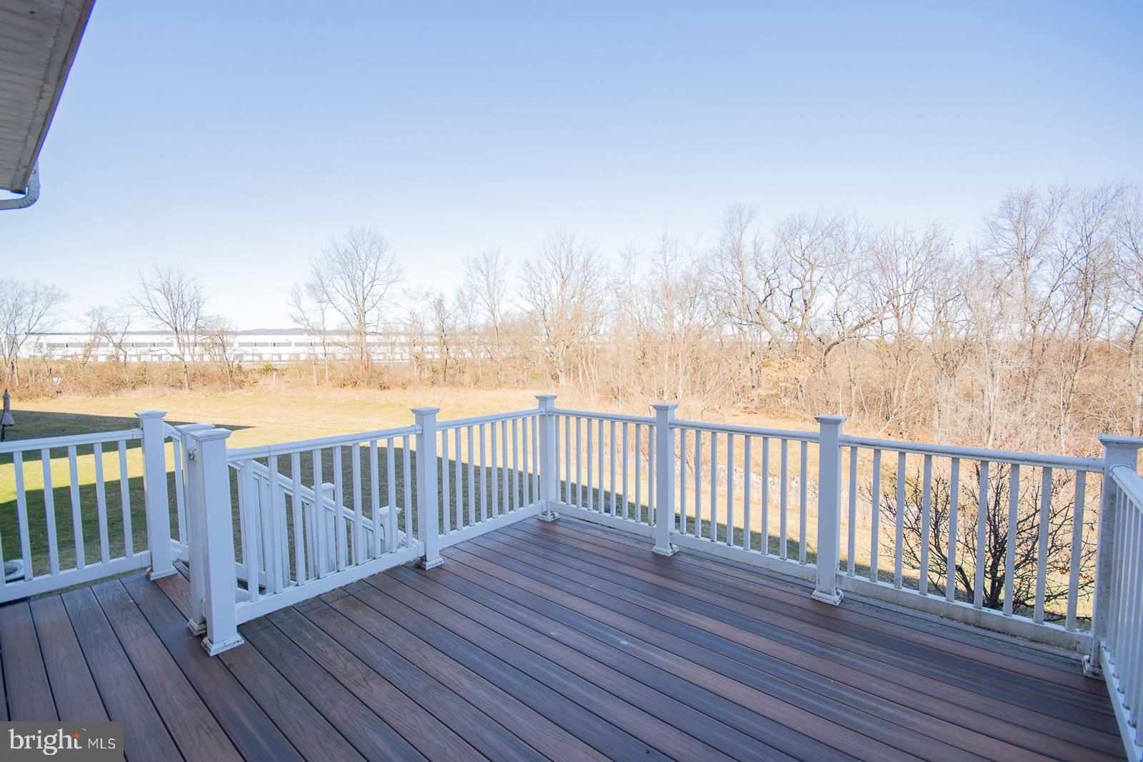 MILLS FARM - Residential Lease