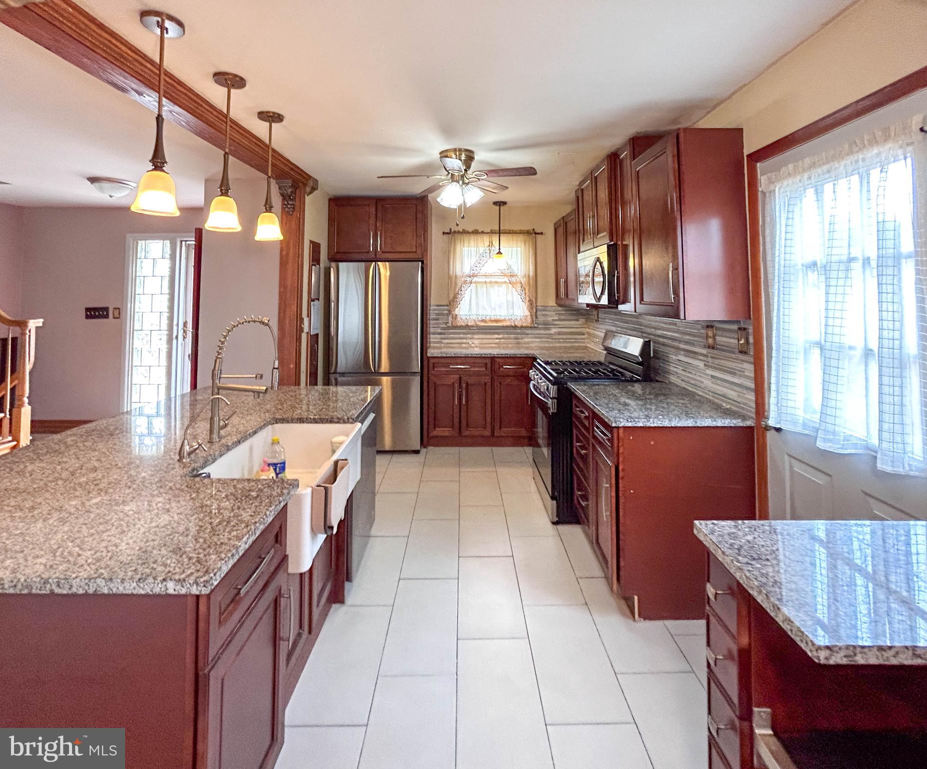 ORCHARD HILLS - Residential