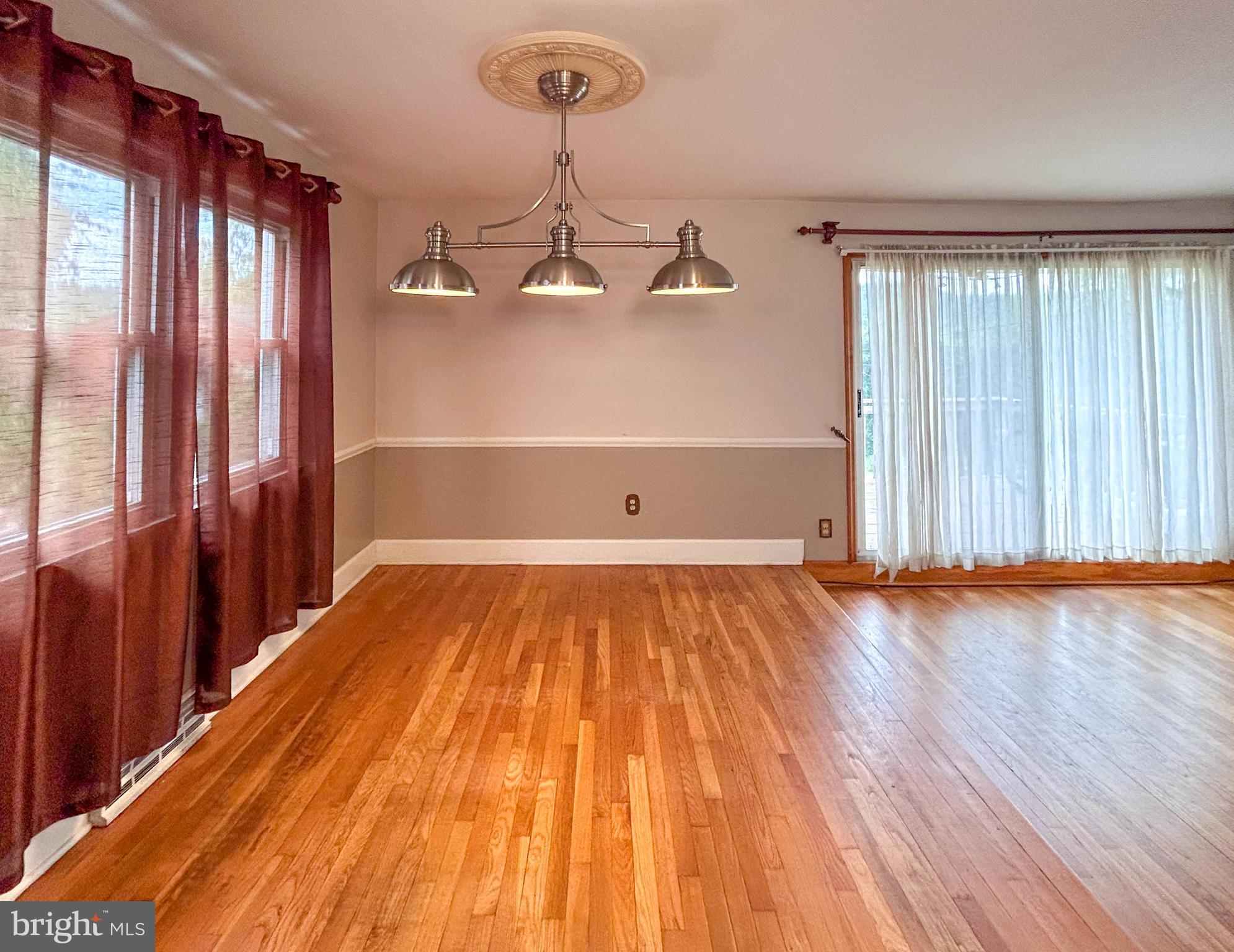 ORCHARD HILLS - Residential