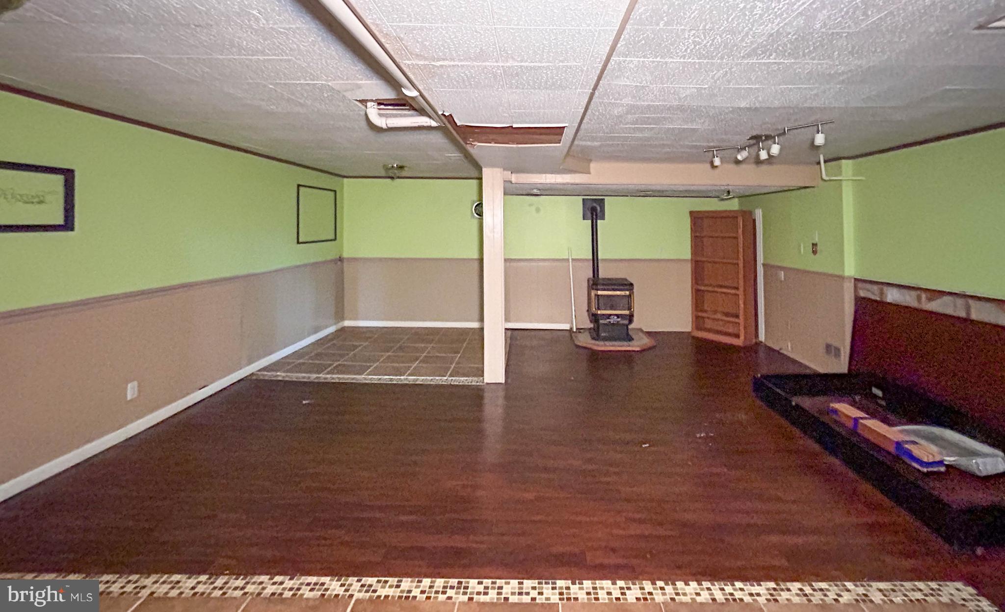 ORCHARD HILLS - Residential