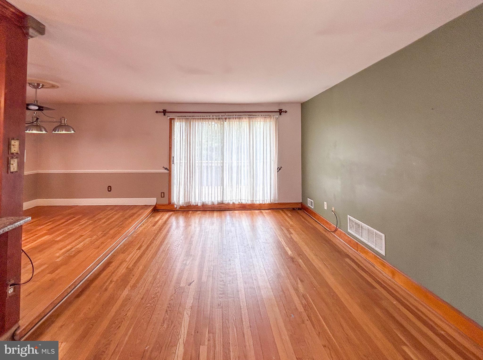 ORCHARD HILLS - Residential