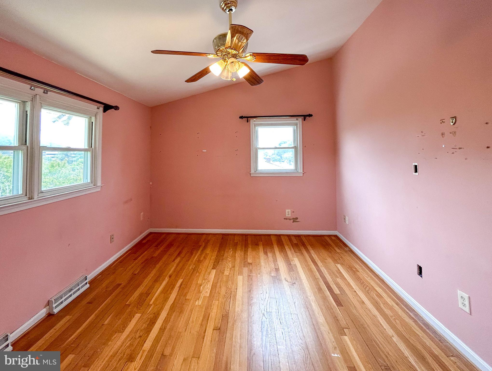 ORCHARD HILLS - Residential