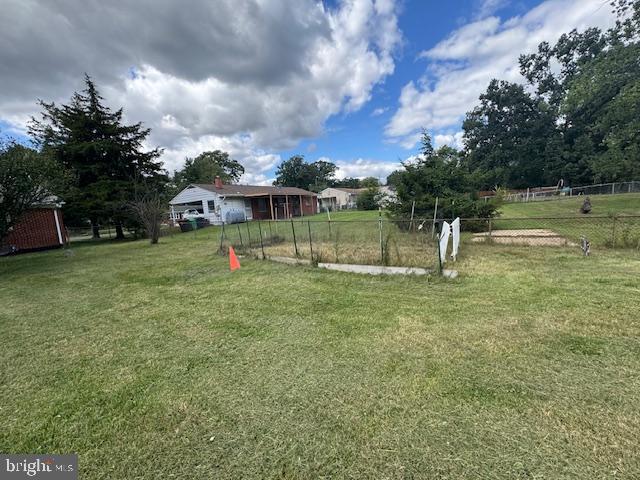 LANHAM VILLAGE - Residential