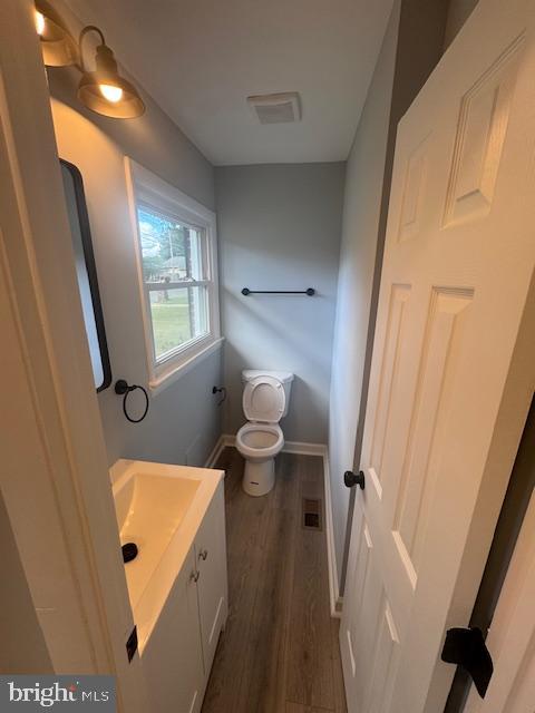 LANHAM VILLAGE - Residential