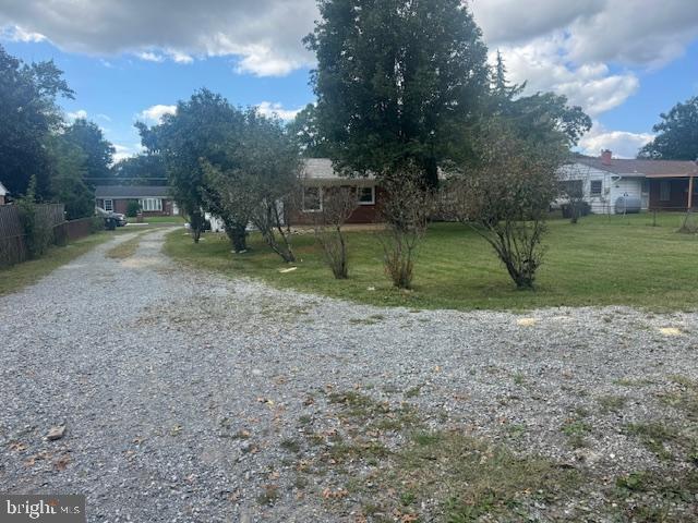 LANHAM VILLAGE - Residential