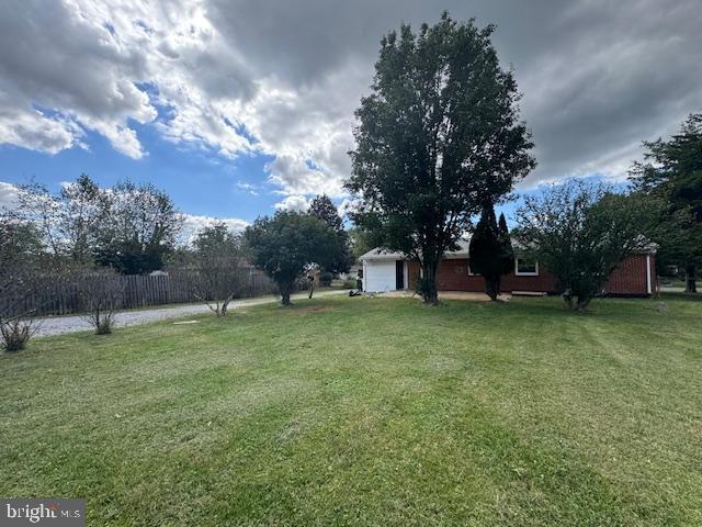 LANHAM VILLAGE - Residential