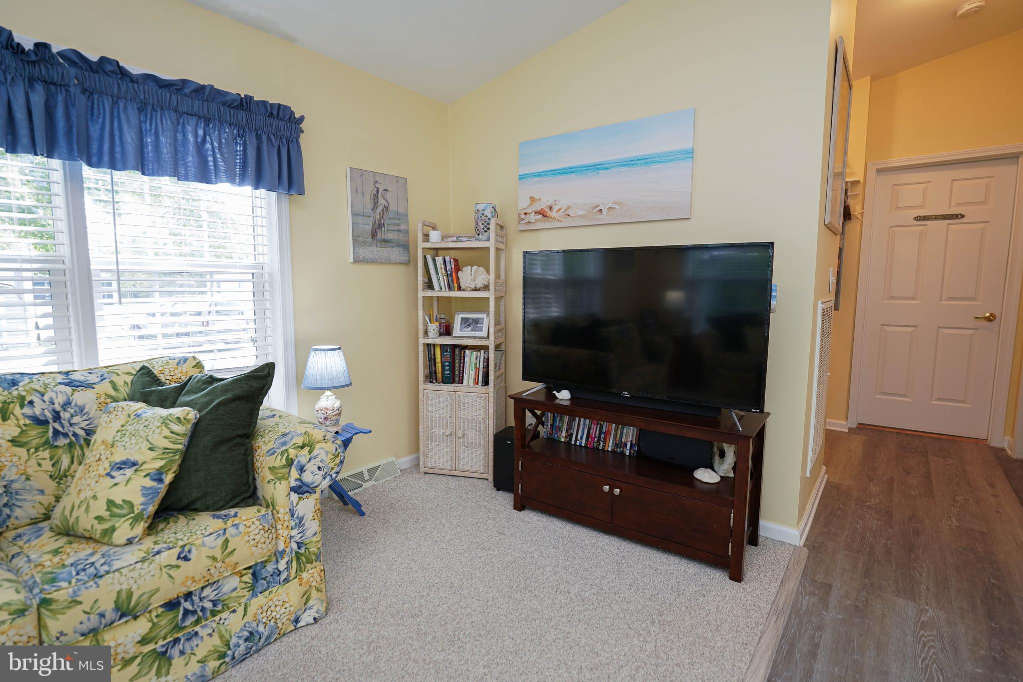 WHITE HORSE PARK I - Residential