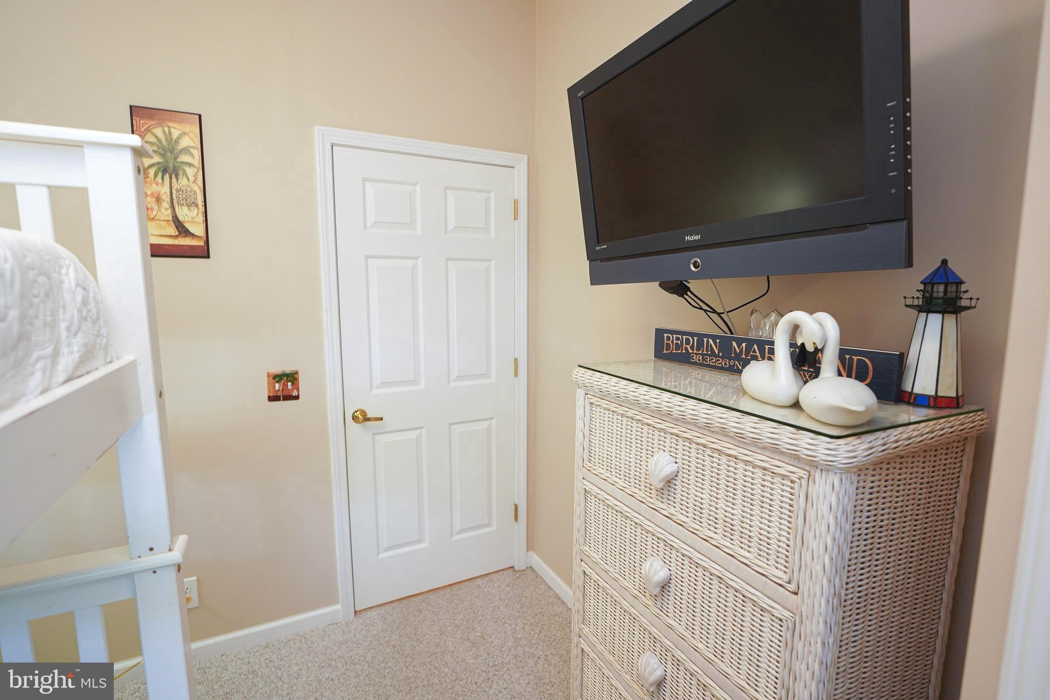 WHITE HORSE PARK I - Residential