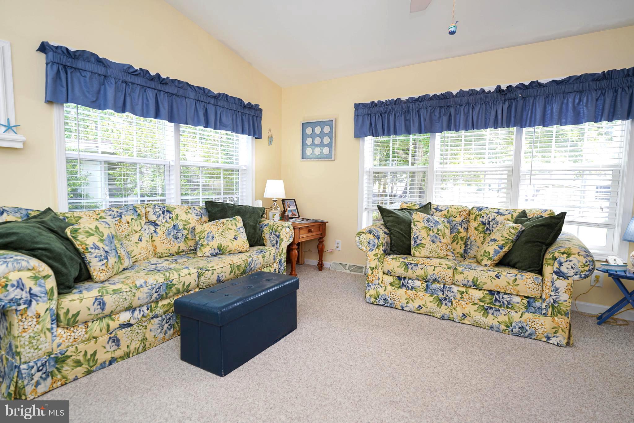 WHITE HORSE PARK I - Residential