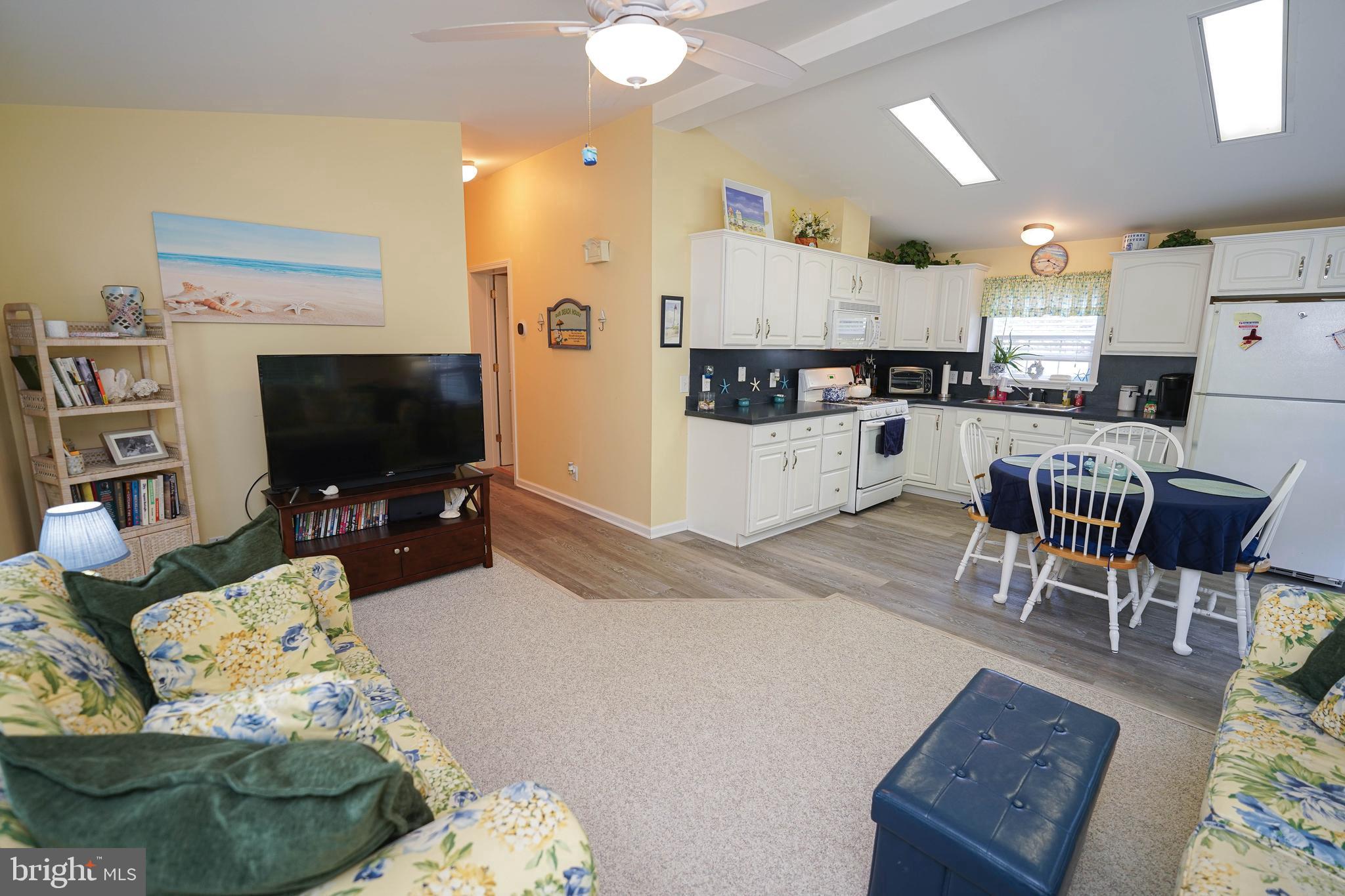 WHITE HORSE PARK I - Residential